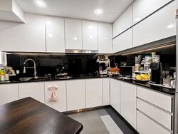 Melville Park (D18), Condominium #606321531